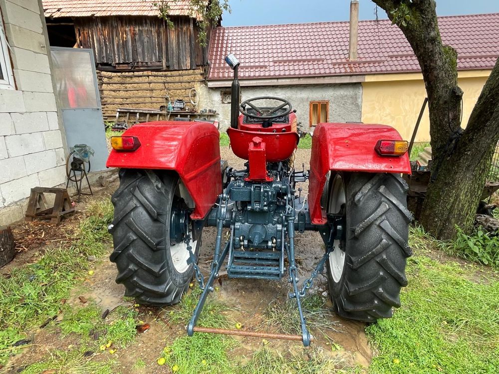 Vand Tractor UNIVERSAL445 - D115