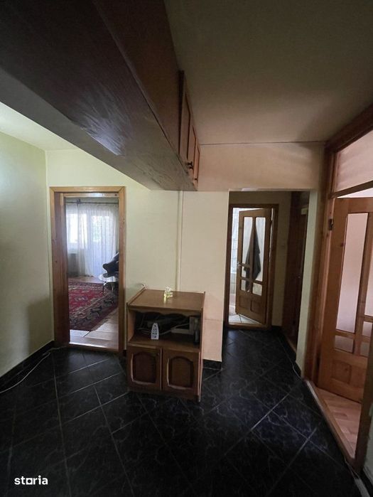 Apartament de vanzare cu 3 camere, 67mp, zona Moldovei cu garaj sub bl