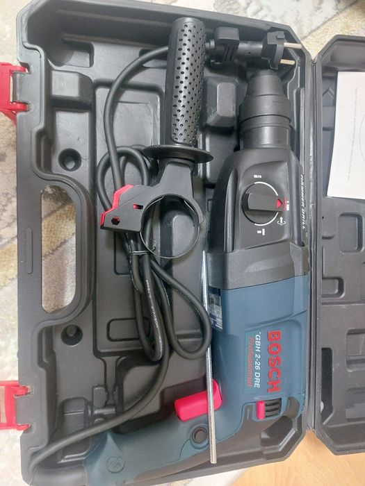 Перфоратор, дрель