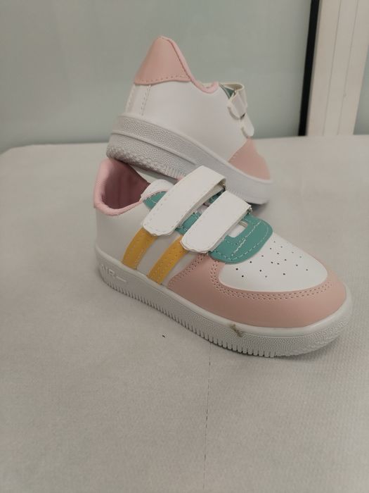 Нови детски маратонки