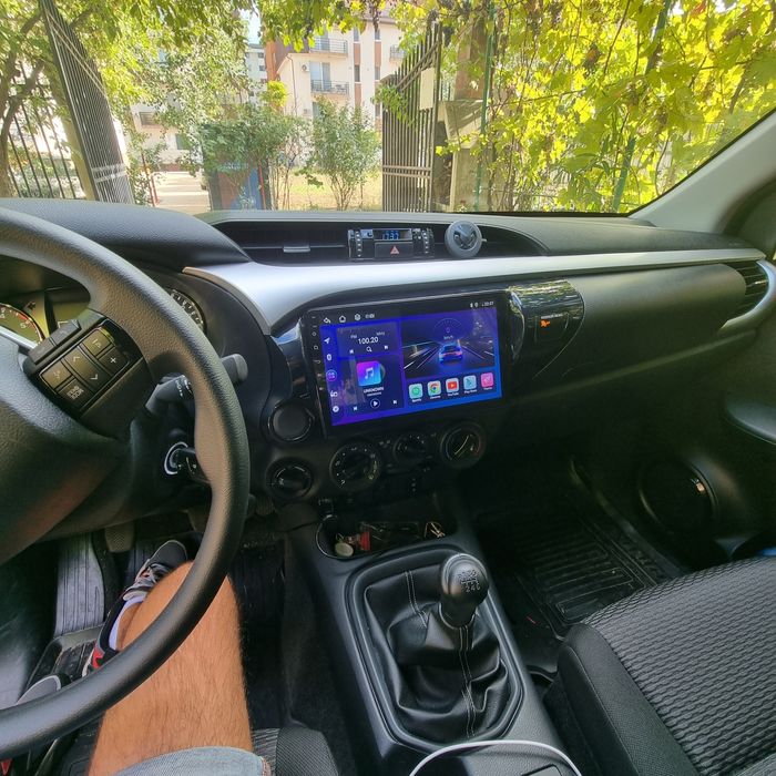 Navigatie android Toyota Hilux Waze YouTube Carplay