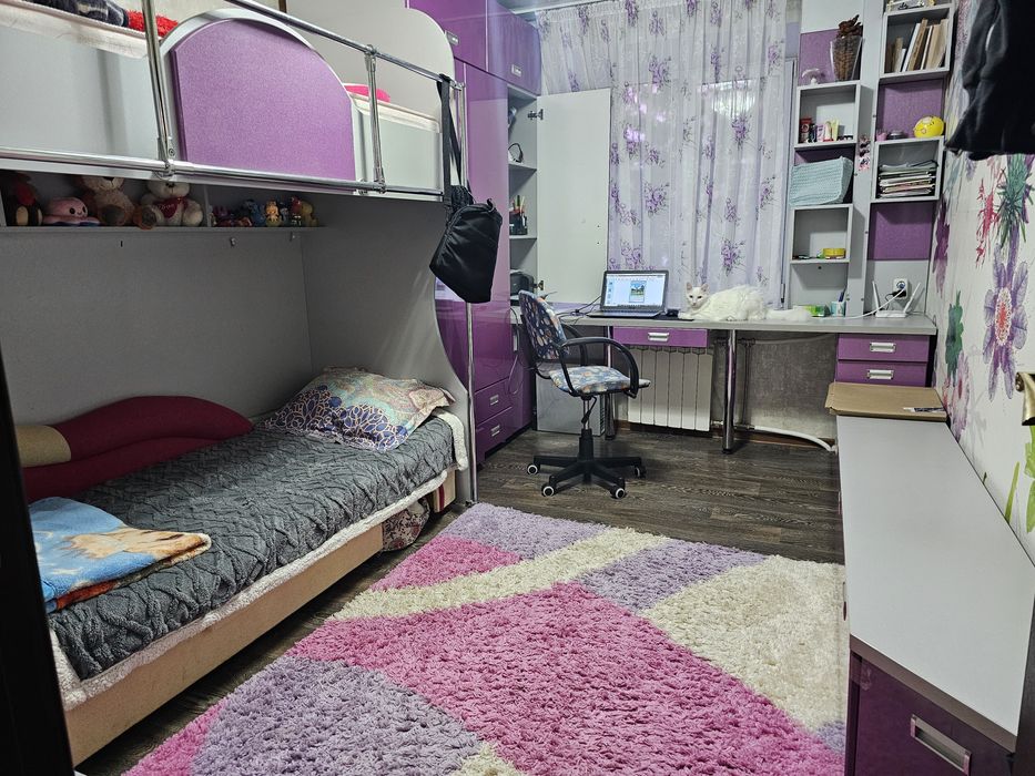 Продам детский спальный гарнитур