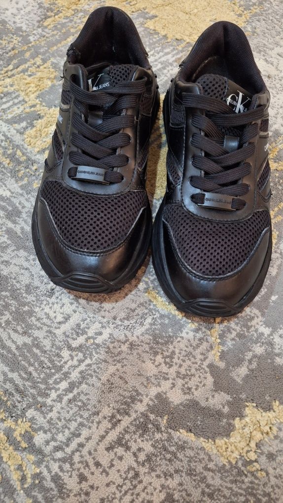 Adidasi calvin klein
