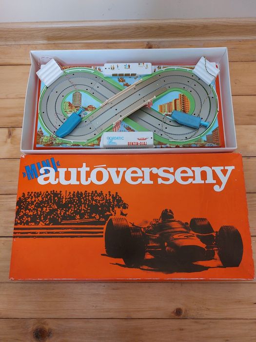 Стара настолна игра - Mini Autoverseny