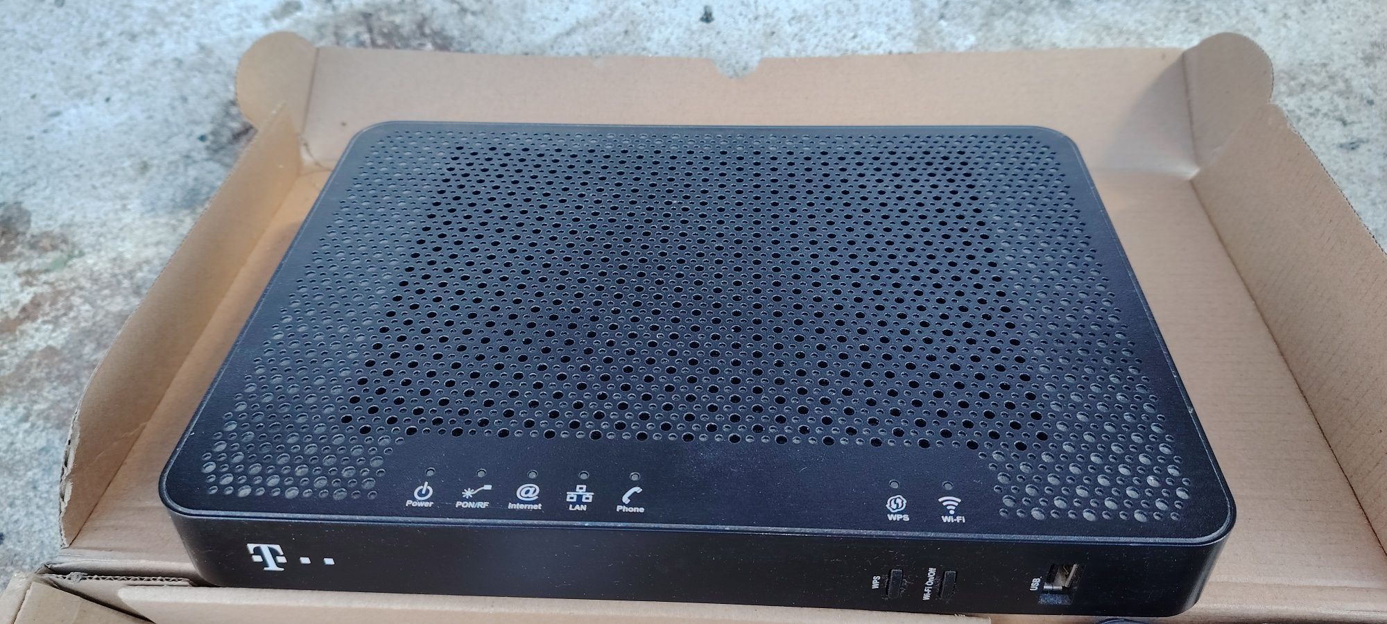 Vând router Ac 1200