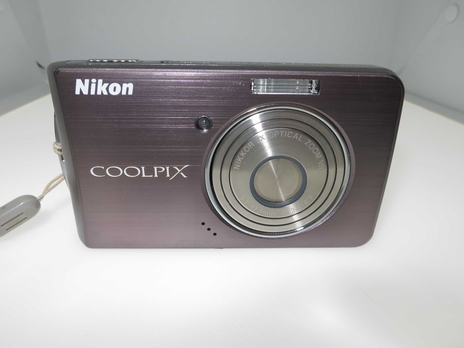 Nikon Coolpix S520 компактен цифров фотоапарат дигитална камера