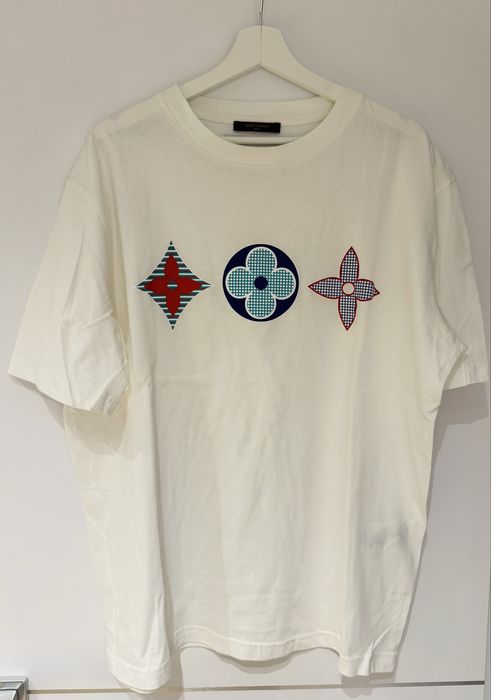 Дамски и мъжки тениски