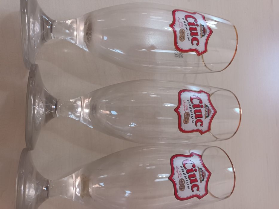 Pahare, 3 buc, 40 ron toate împreună