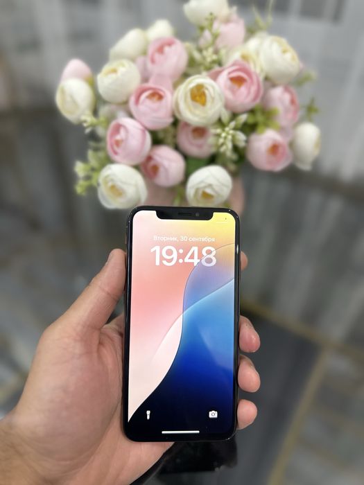Продам Iphone XS в идеальном состояний