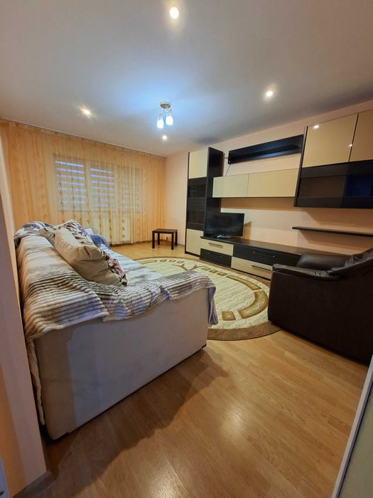 Inchiriez apartament cu 2 camere in Targoviste