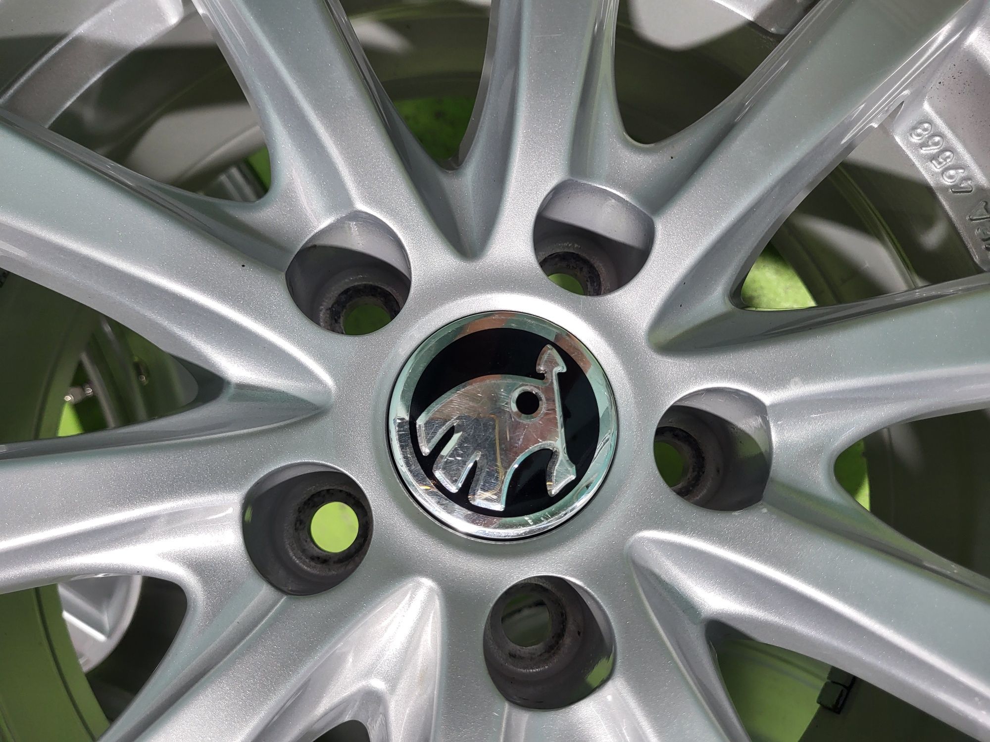 16 5x112 Skoda лети джанти 5х112 шкода