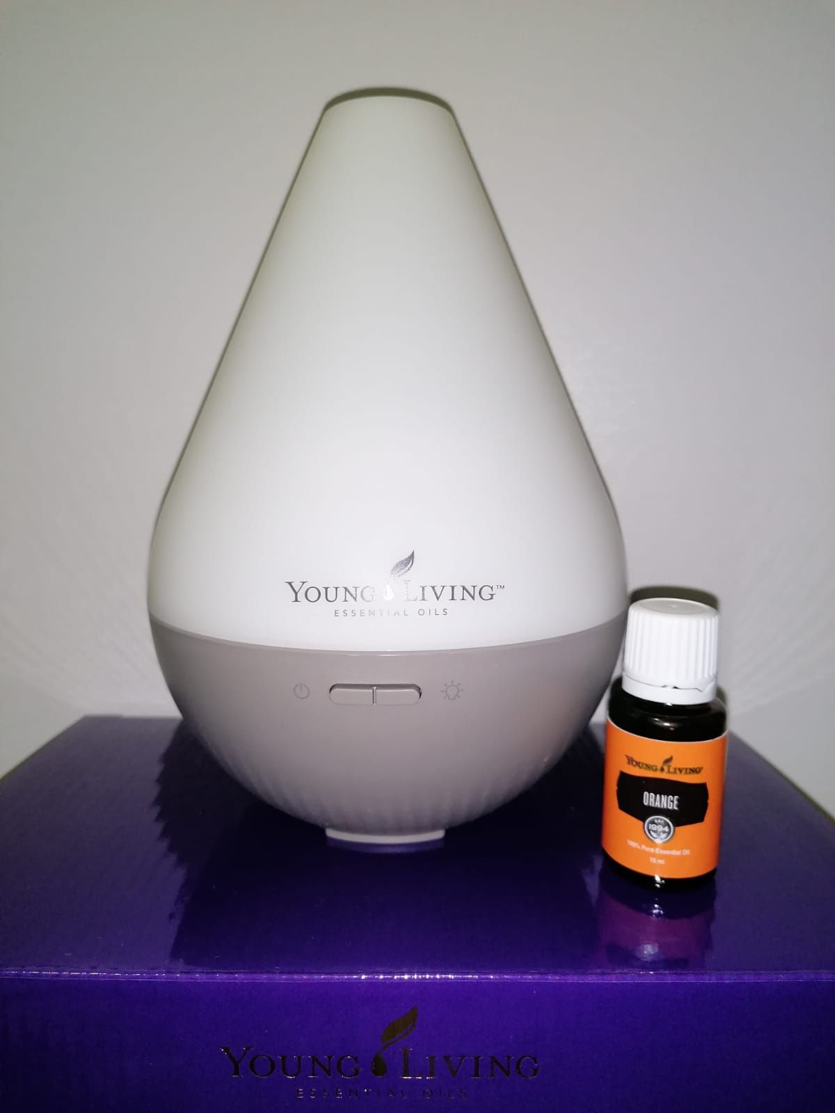 Difuzor aromaterapie DewDrop + Ulei esențial Orange 15 ml Young Living