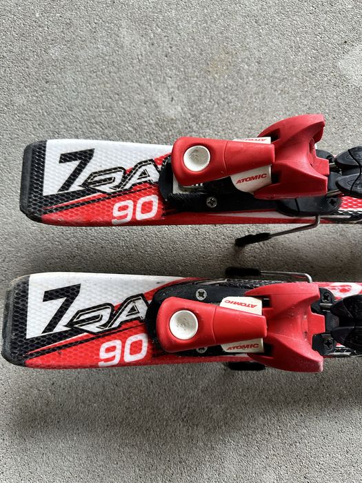 Schiuri Atomic 90cm.