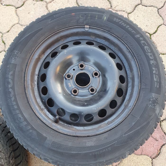 Anvelope cu jante Nokian iarna M+S 195/65/15 cauciucuri