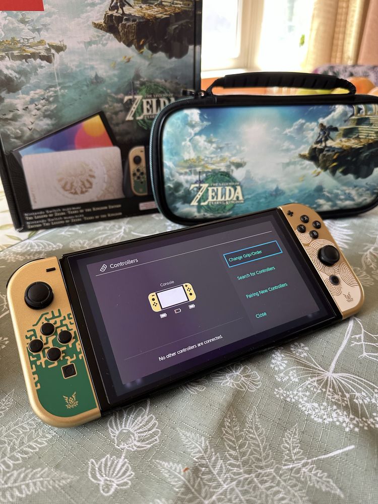 Nintendo Switch OLED Zelda Edition