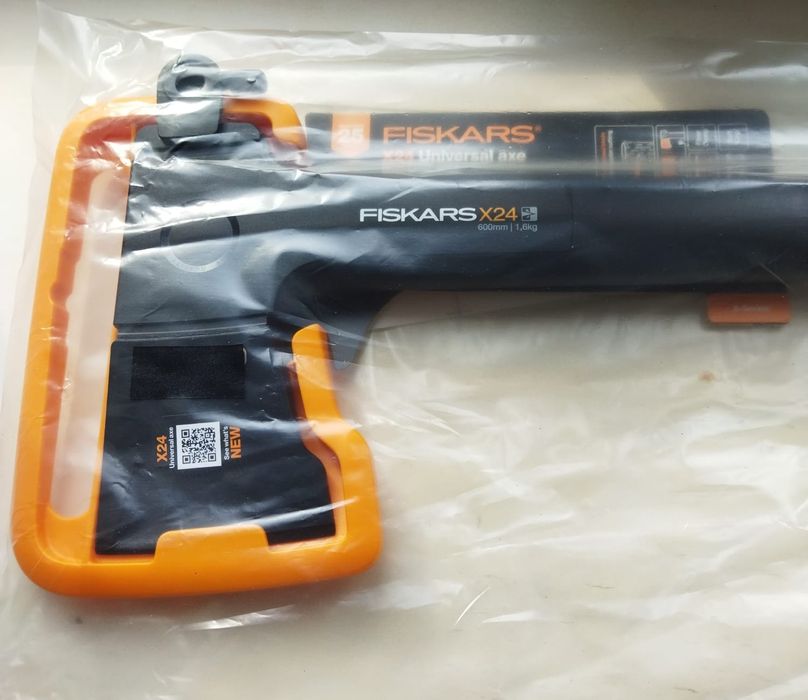 FISKARS X24 6000mm/1,6kg