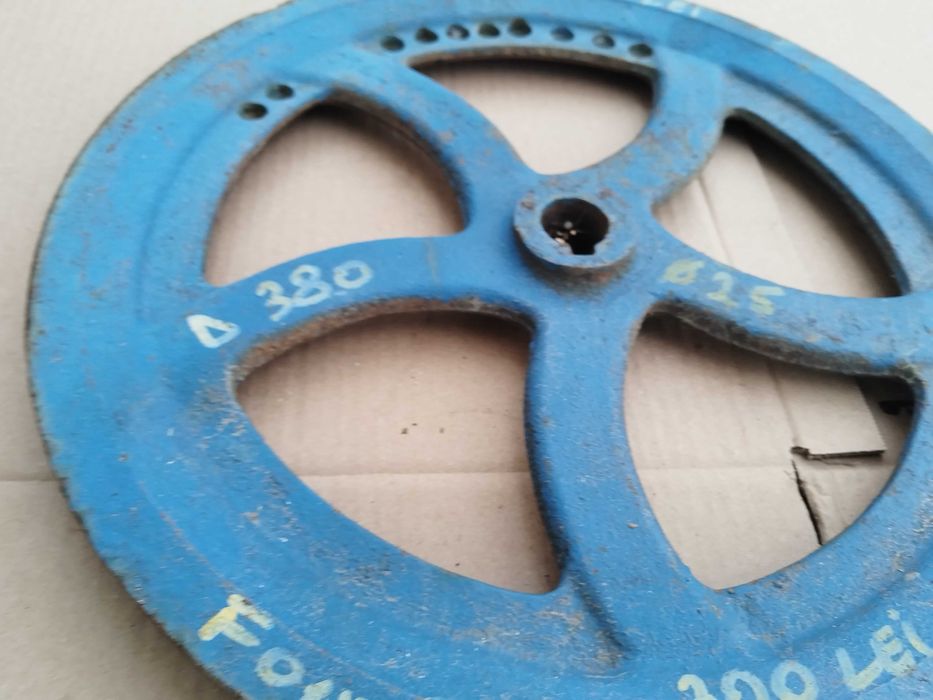 Fulie 38 cm cu o curea lata