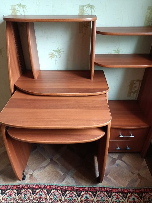 Компьютерный стол