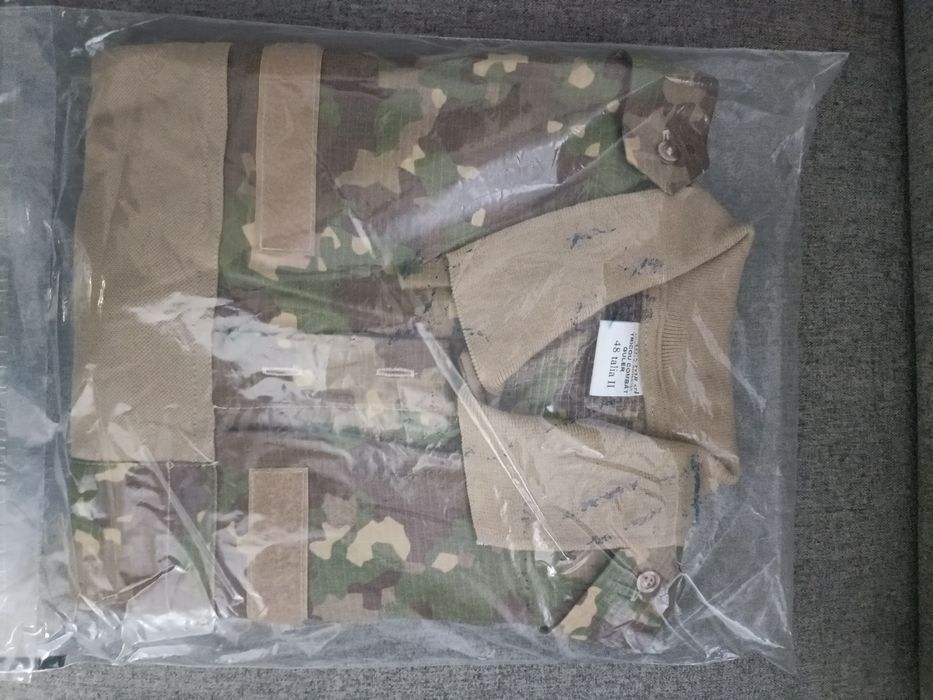 Tricou combat cu grade/fără; bocanci