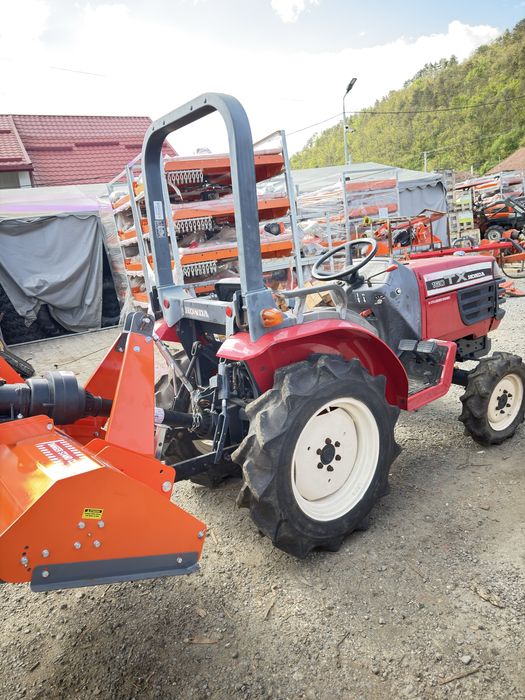 Tractor japonez Honda Kubota 16 cp cu Tocatoare