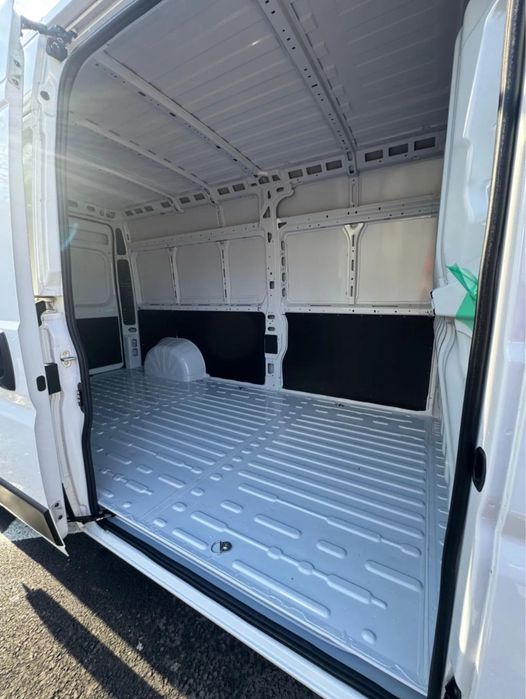 Transport/mutări cu duba ORADEA