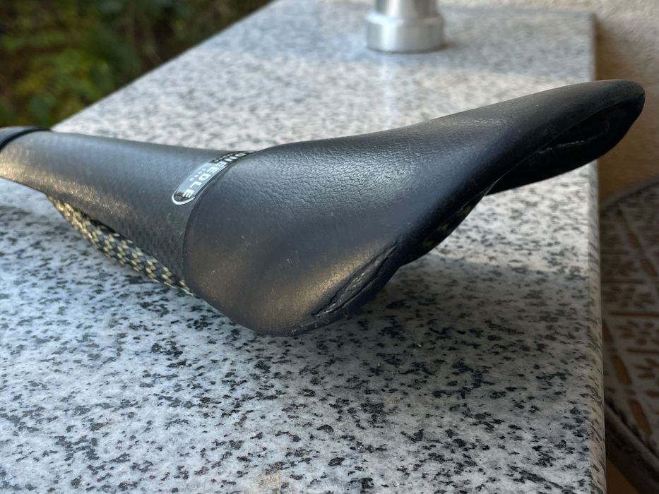 Седалка TUNE Speedneedle Marathon, 135 мм, 100 г