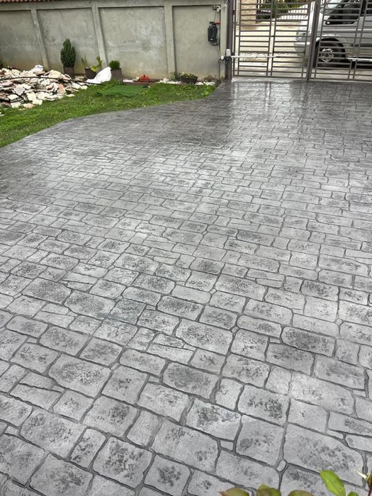 Executam lucrari cu beton amprentat
