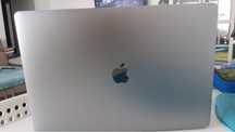 MacBook Pro, mouse si incarcator