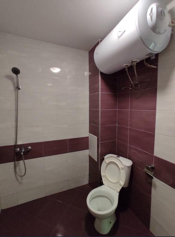 Просторен двустаен апартамент в кв. Каменица 2