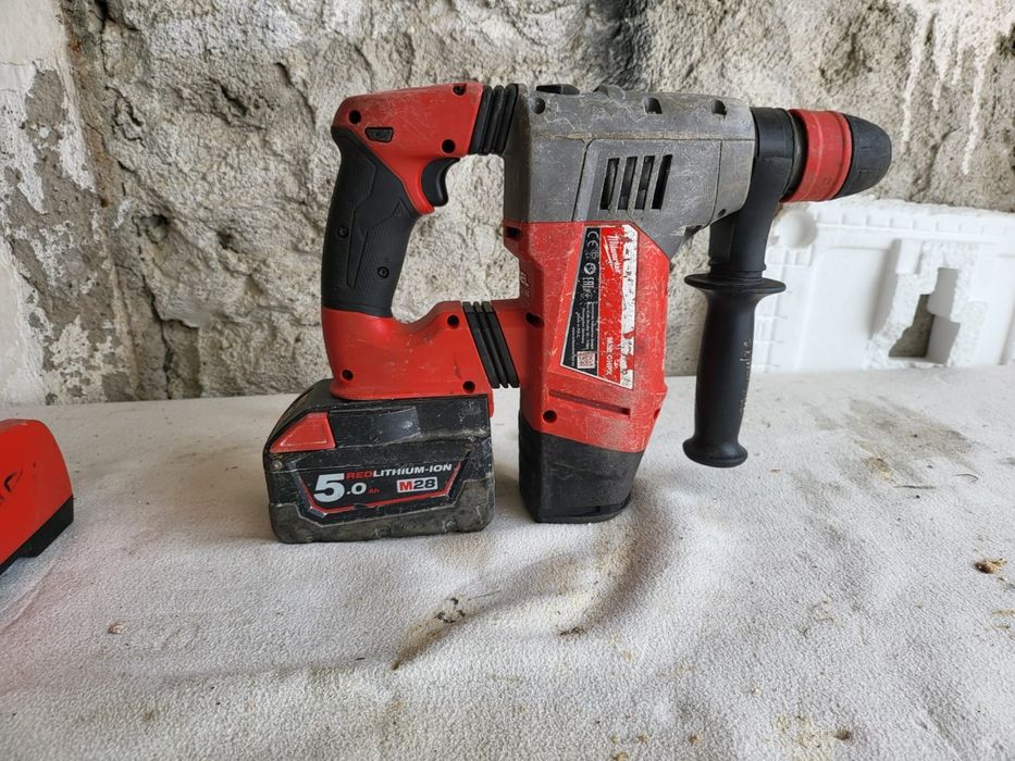 Ciocan rotopercutor Milwaukee  M28CHPX