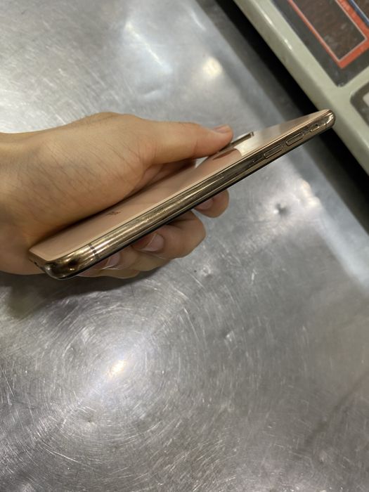 Айфон XS64GB фейс работает