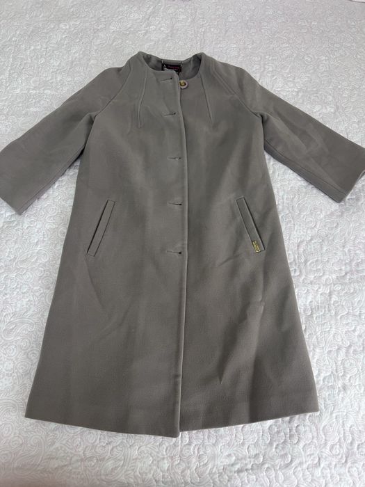 Продается верхние одежды