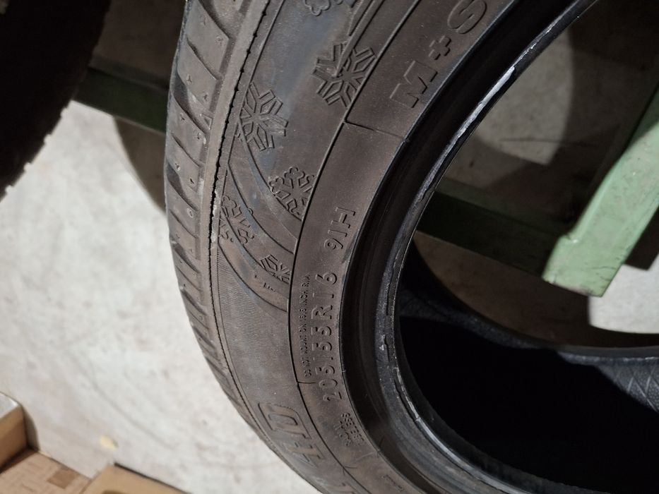 2 Anvelope de iarnă 205 55 r16 Dunlop