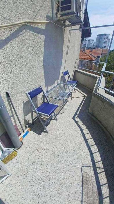 Дава се под наем Двустаен апартамент в Бургас, Лазур - 50 кв.м за 408 € - Снимка #3