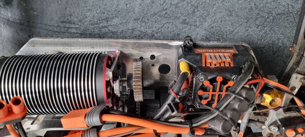 automodel hpi trophy masina telecomanda 4x4