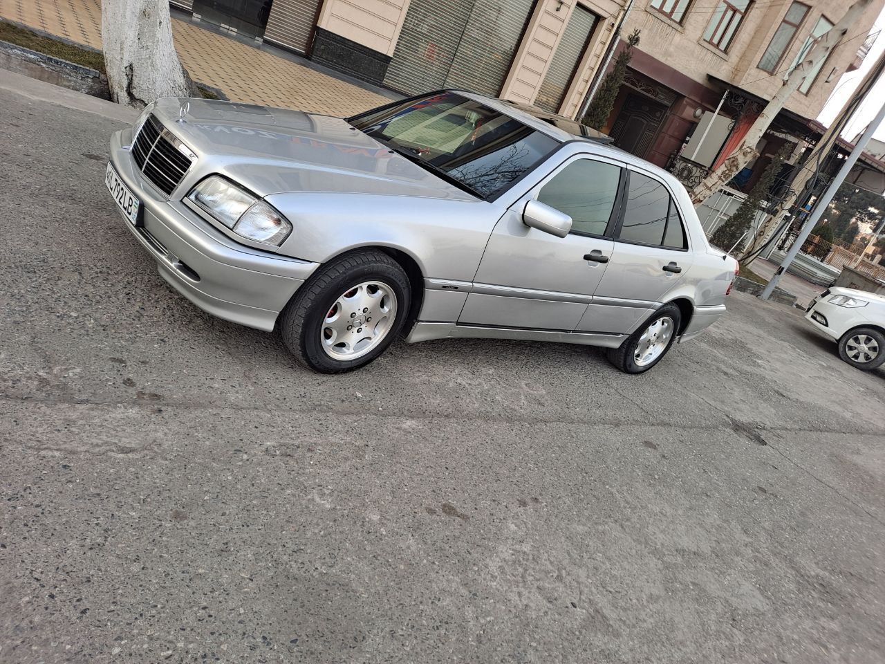 Машина Mersedes W 202 нархи 6500 д.