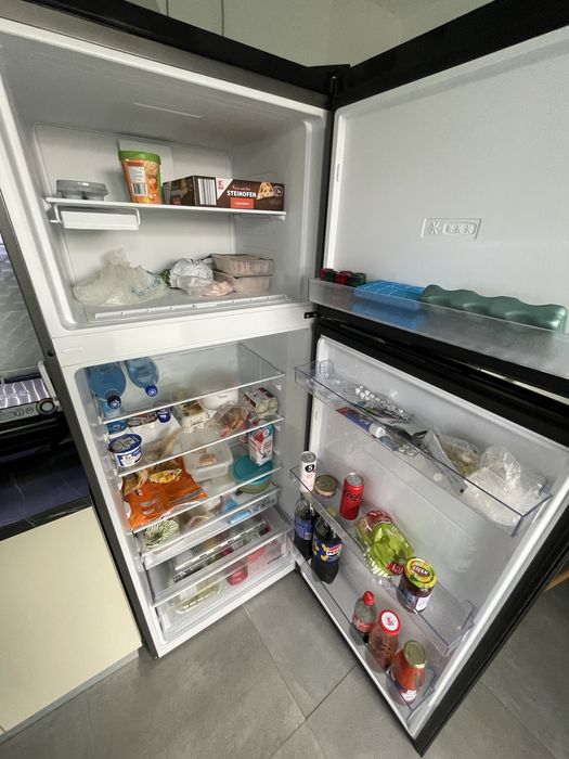 Frigider cu doua usi inox Beko 455litri NeoFrost Touchscreen