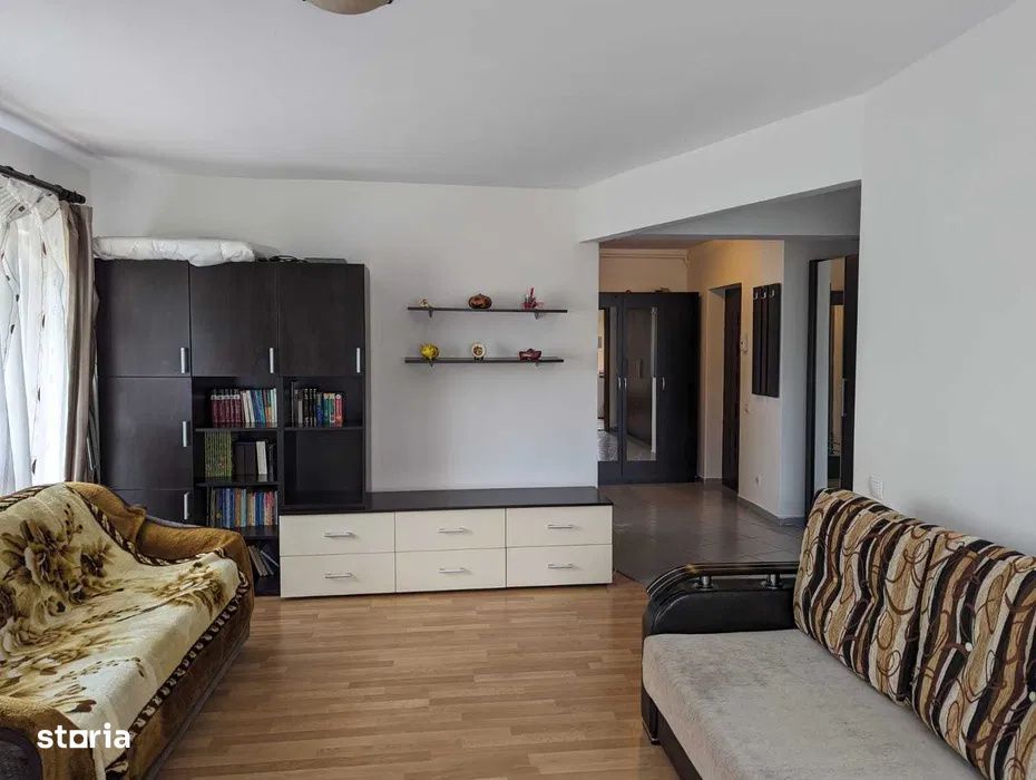 Apartament o camera, 42mp, etaj interemediar, 2 balcoane, zona Baciu