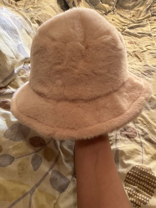 Шапки идиотки SHEIN