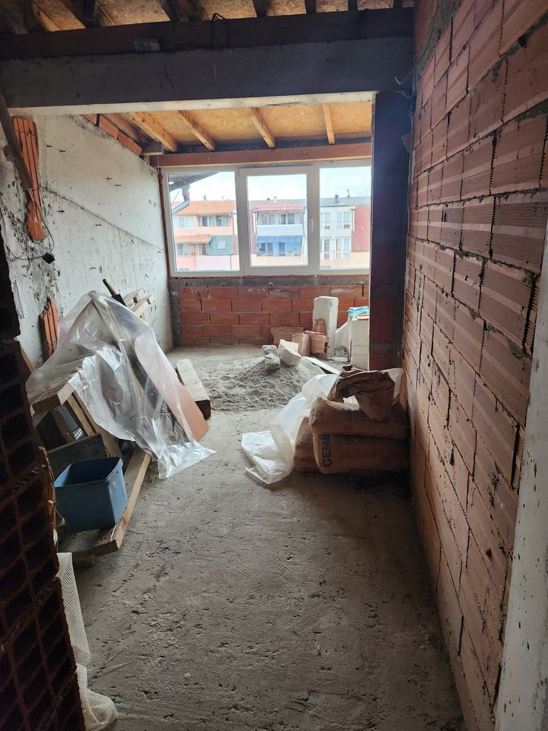 Продава се Двустаен апартамент в к.к. Слънчев бряг - 60 кв.м за 667 €/кв.м - Снимка #3