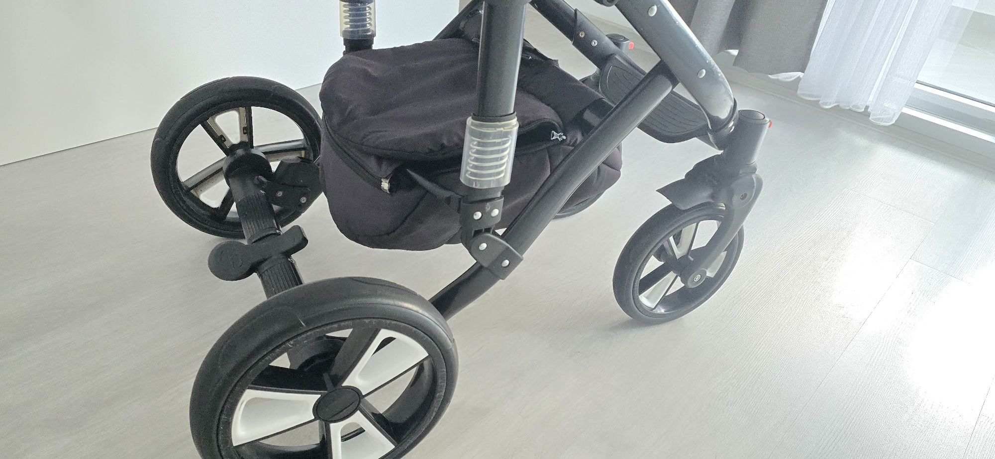 Carucior 3 in 1 scoica, landou, parte sport