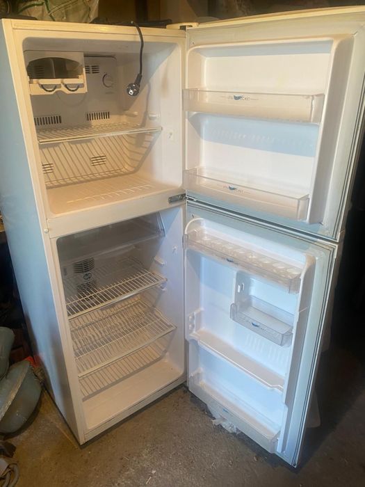Срочно продам холодильник