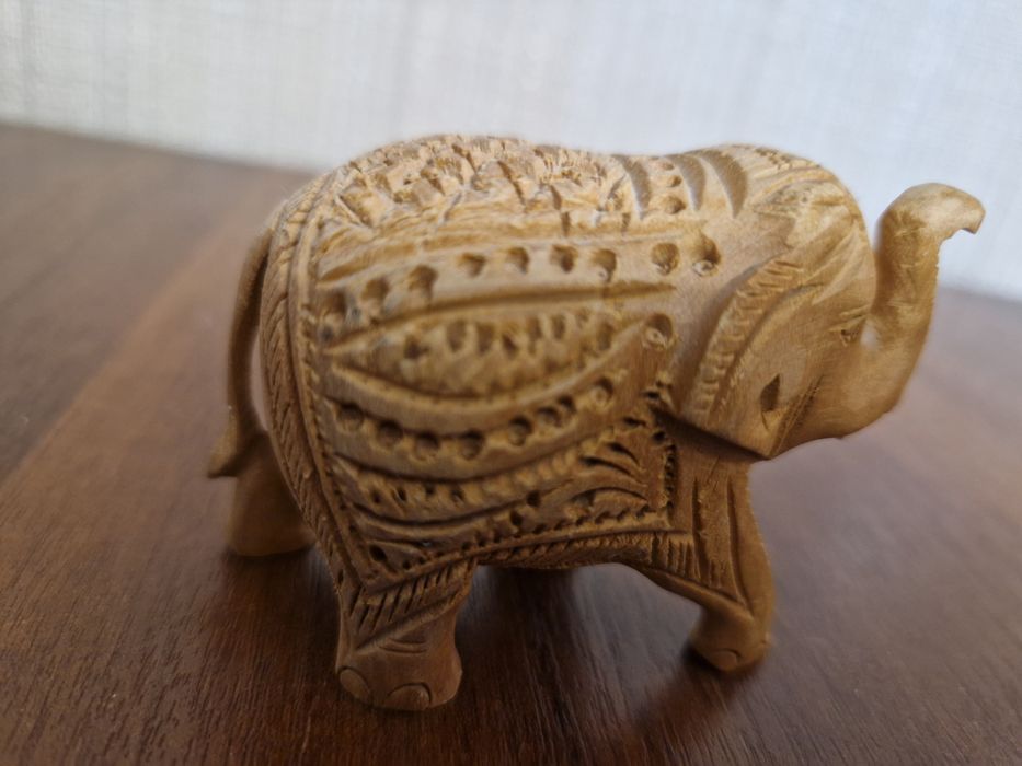 Слоник деревянный 10 см