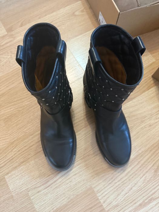 Ghete puțin purtate mărimea 37