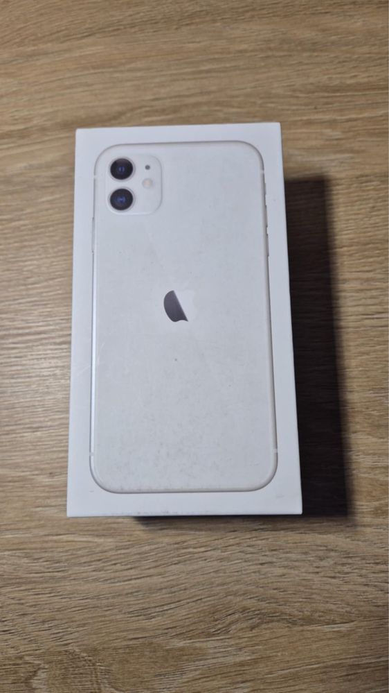 Iphone 11 бял 64 GB