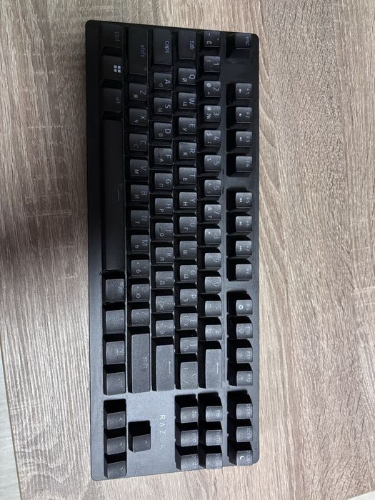 продам геймерскую перифирию: мышь + клавиатура от Razer