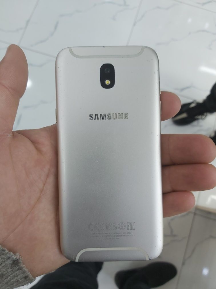 Samsung Galaxy J5 pro