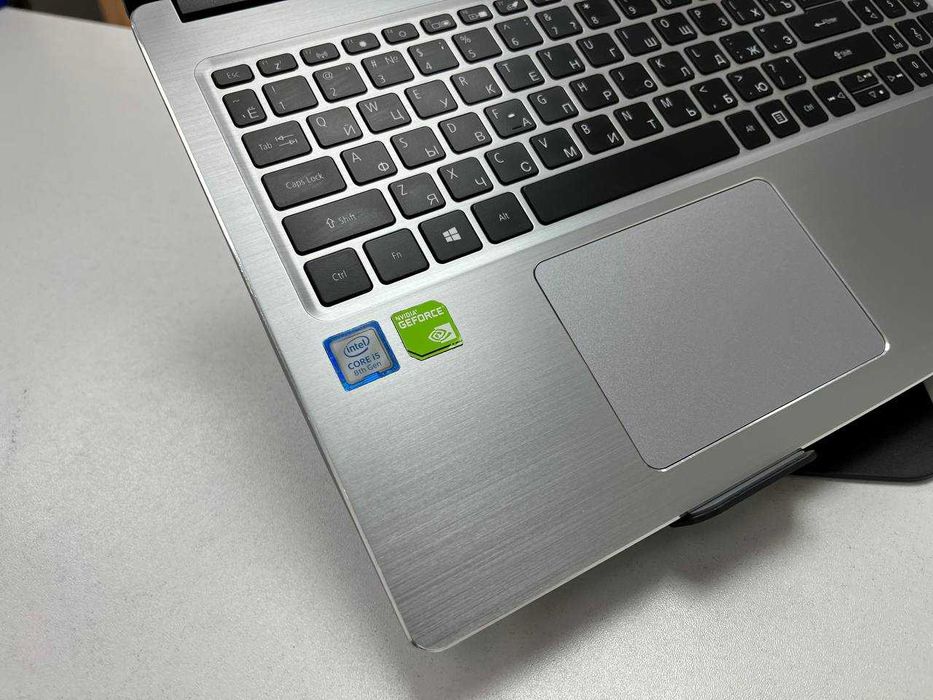 Мощный Шустрый ACER Swift Core i5*ОЗУ 8*SSD 256*GeForce -2gb Подсветка