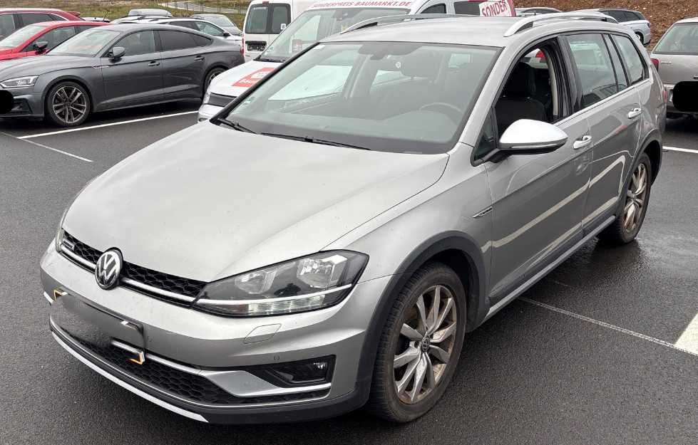 Volkswagen Golf VII 2.0 TDI BMT Alltrack DSG 4Motion Locatie Germania