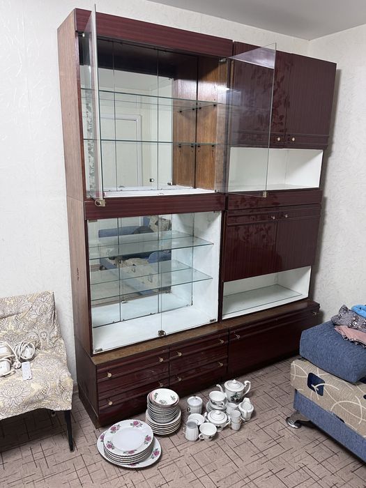 шкаф, тумба, кровать